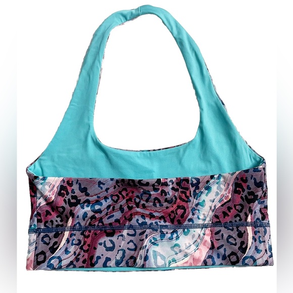 Fabletics Harlow Halter Reversible Sports Bra Women’s Small Dunes/Lunar Blue - Picture 9 of 12